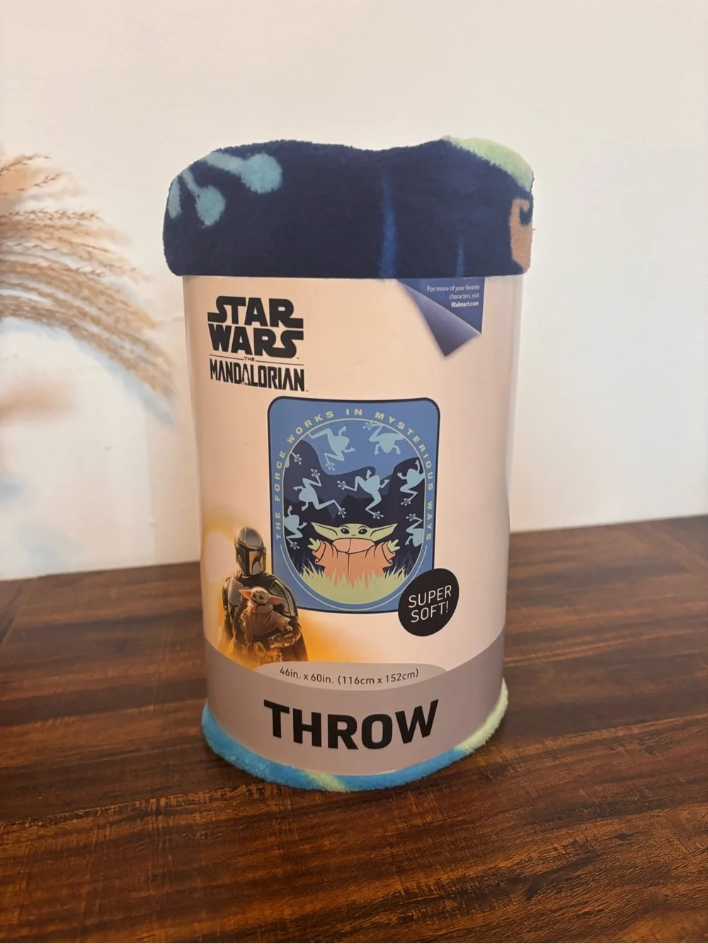 Star Wars Mandalorian Grogu Navy and Light Green Plush Throw Blanket